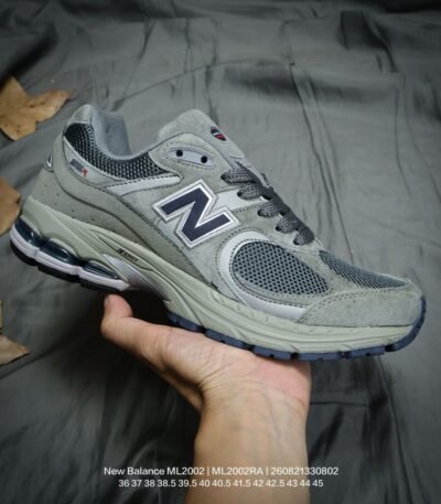 New Balance 스웨이드 원조 다크 그레이 네이비 ML2002RA