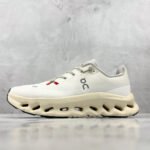 On Cloudtilt 베이지 운동화