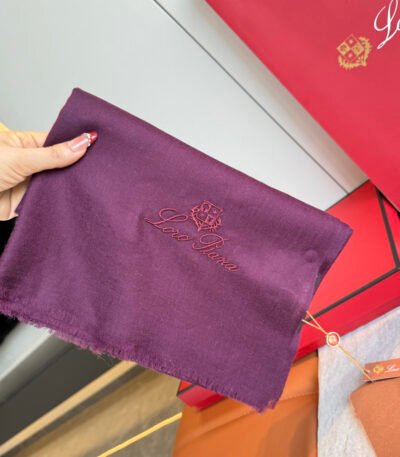 Loro Piana 베이비 캐시미어 링 스카프