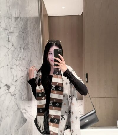 루이비통 모노그램 울 머플러