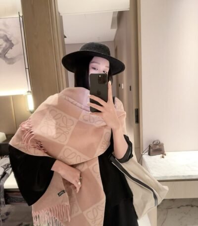 로에베 울 모헤어 머플러