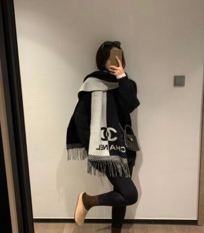 샤넬 양면 배색 자카드 머플러