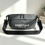 Fear of God Essentials 로고 프린트 크로스백 - 이미지 14